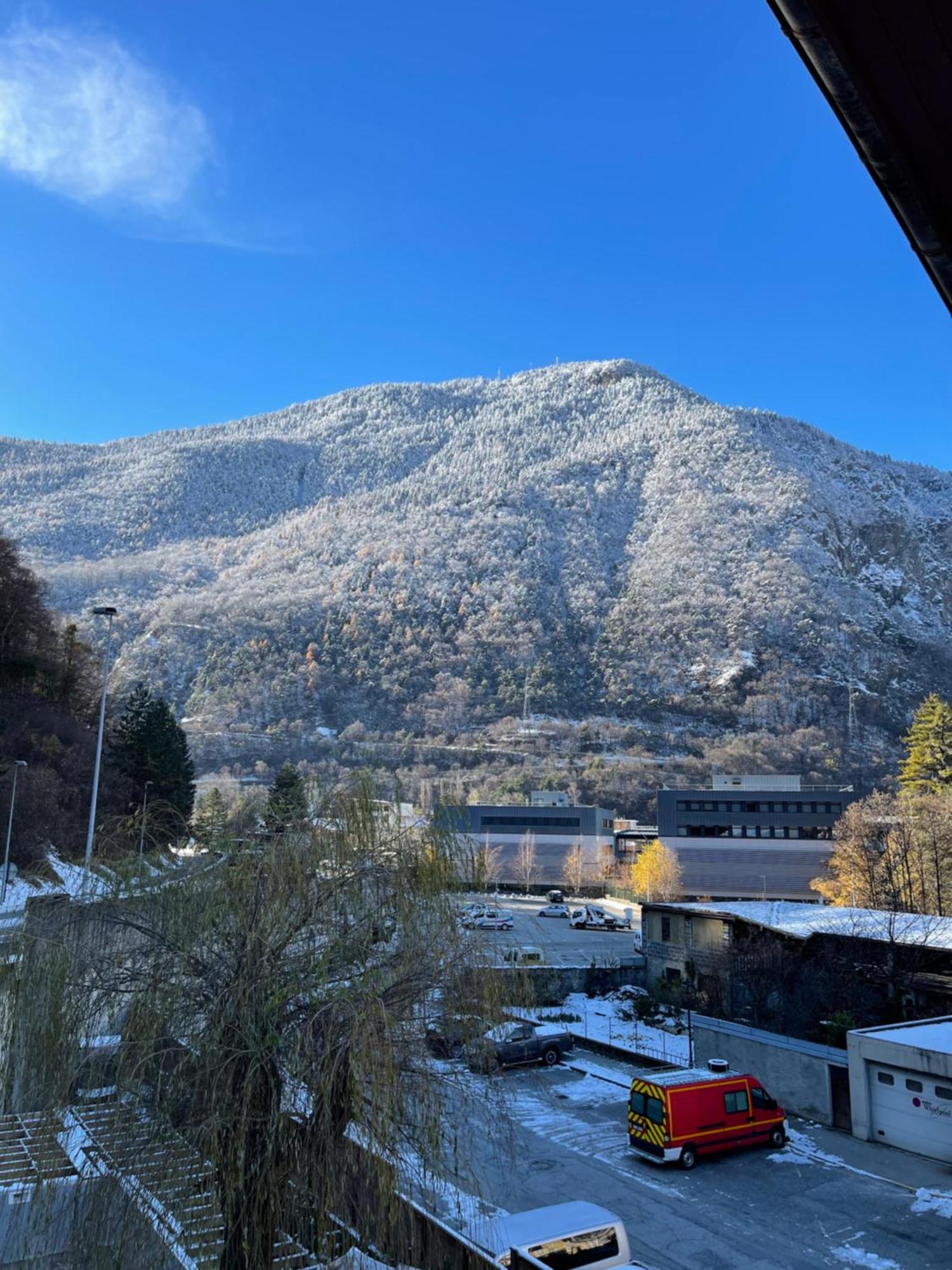 La Montagnette L Ours T1 Maison En Travaux De 10H A 17H Moutiers  Bagian luar foto